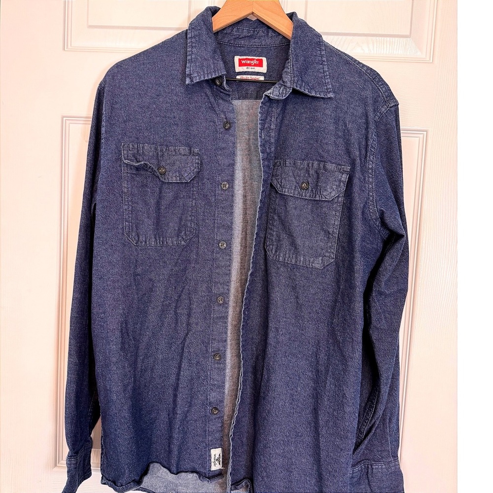 Wrangler Shirt Mens Medium Blue Denim Flex Long Sleeve Western Casual Workwear